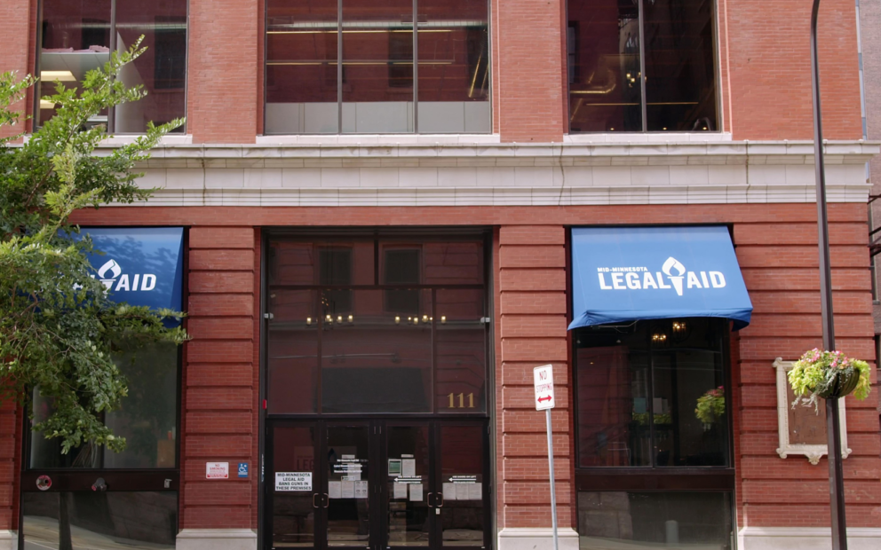 Mid-Minnesota Legal aid front entrance